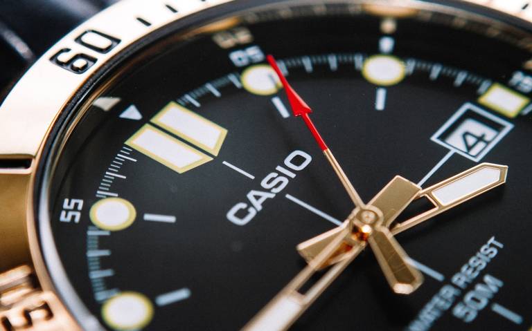 los ricos compran relojes de marcas m�s baratas